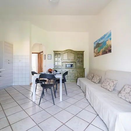 Apartment Giardino Con Vista Mare