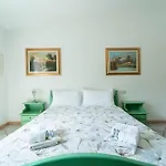 Apartment Giardino Con Vista Mare