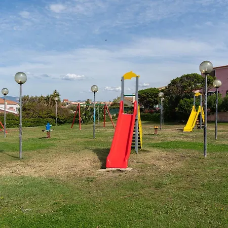 Daire Giardino Con Vista Mare Valledoria (Sardinia)